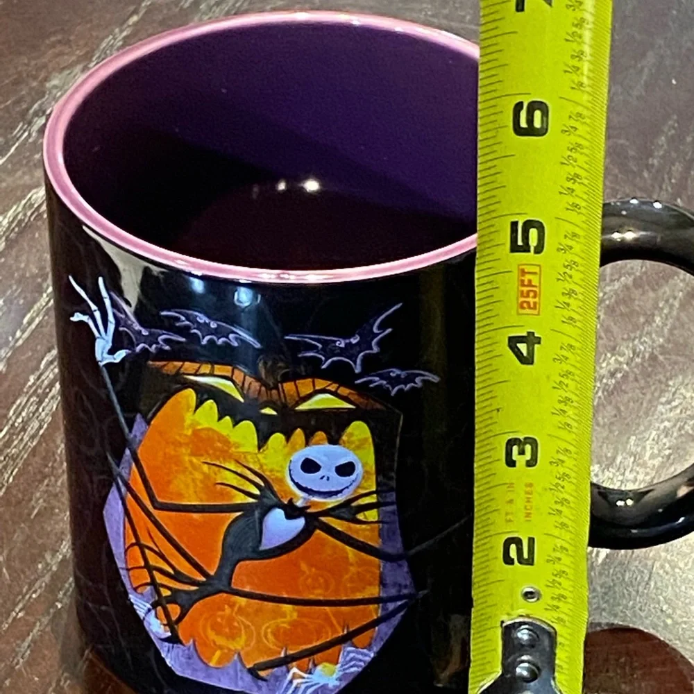 Disney Tim Burton’s  The Nightmare Before‎ Christmas  